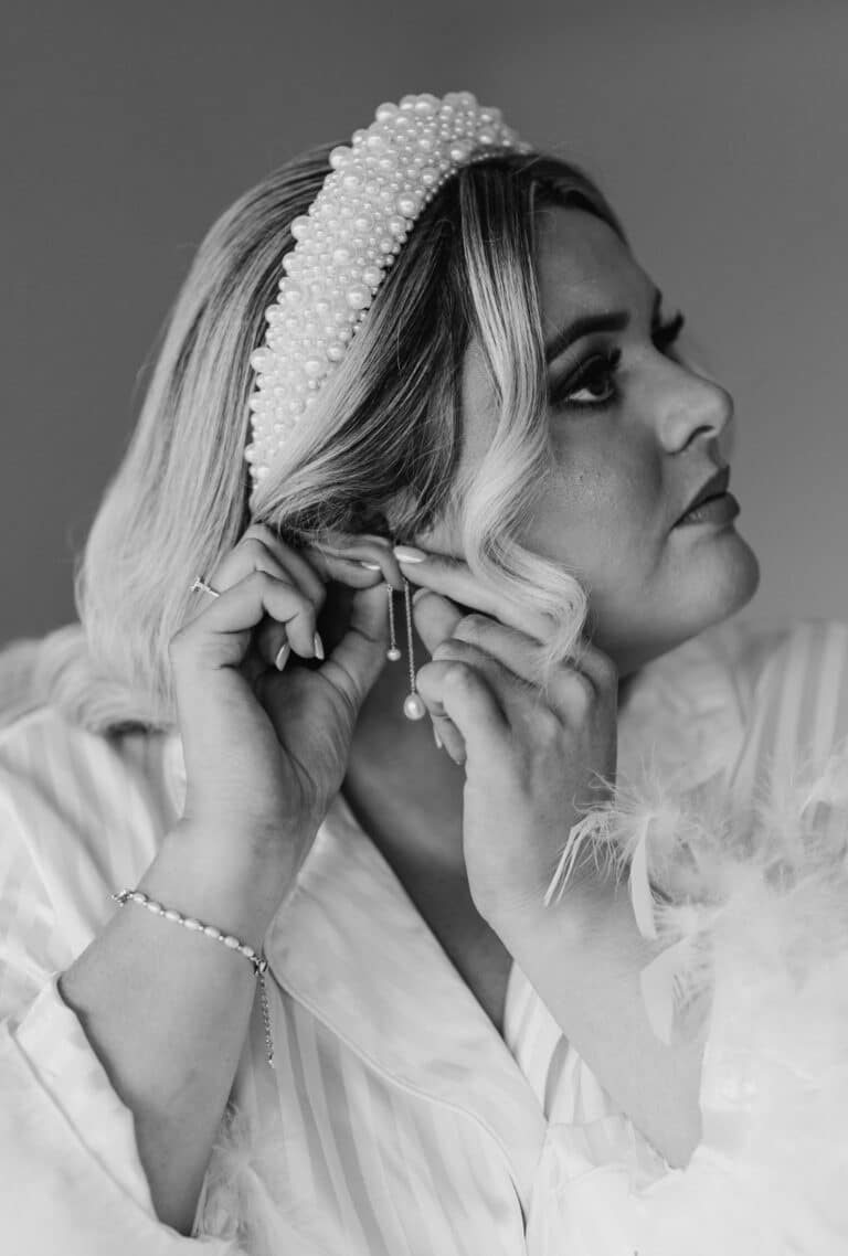 Bijoux Bride Krisell at her Kinkell Byre Wedding