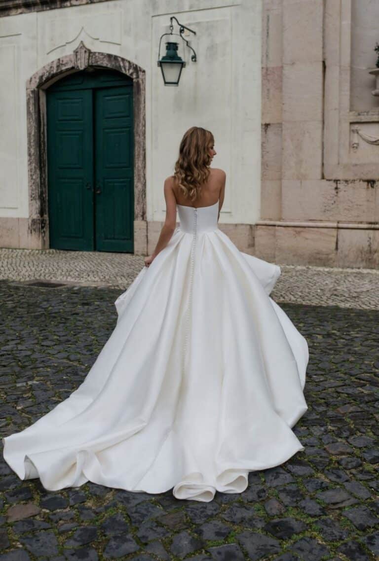 Allure Bridals Abella Colletion | Style E457 | Adelina Alt Back View