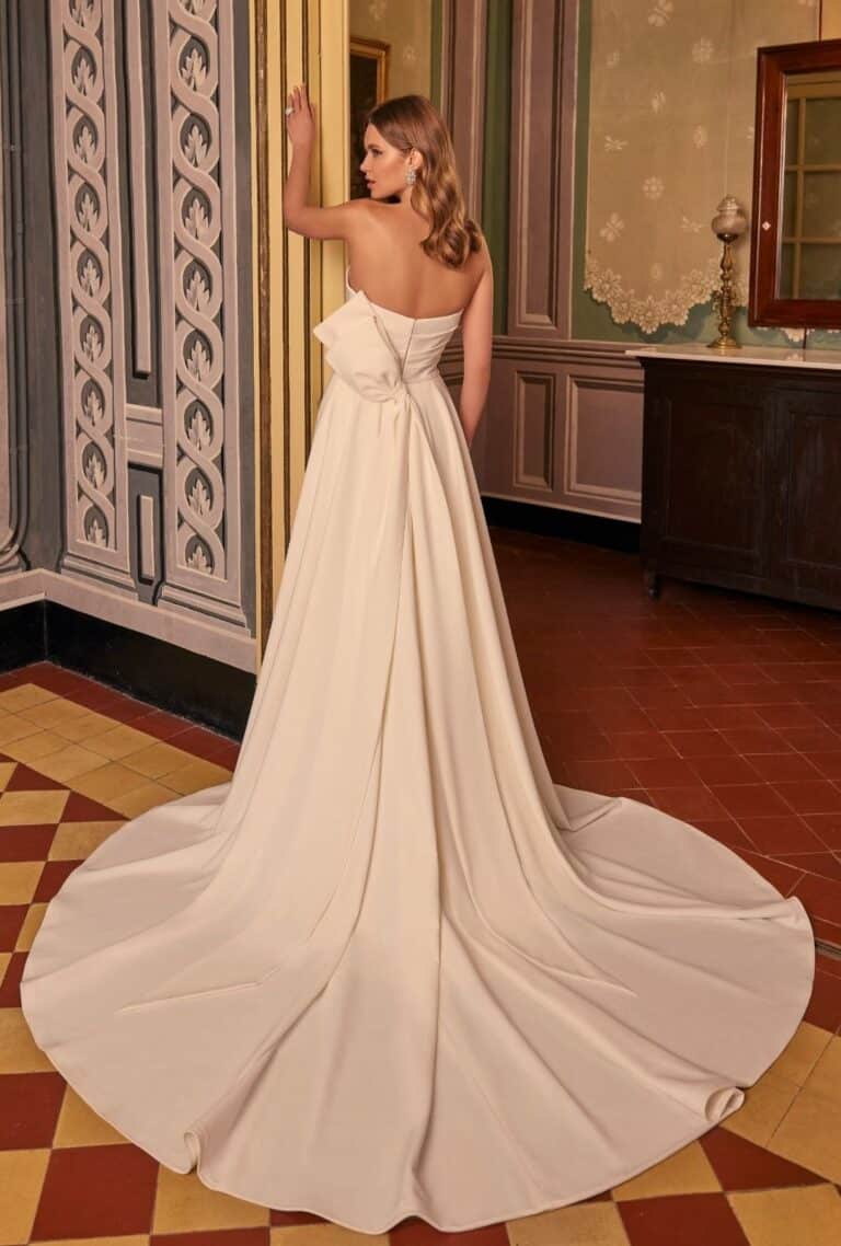Ronald Joyce | Zsofika | 69959 | Back View