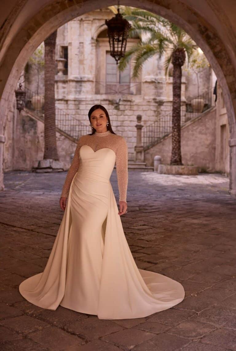 Ronald Joyce | Zsofika | 69959 | Alt Front View