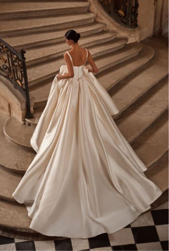 Milla Nova | Alaia | Bijoux Bridal