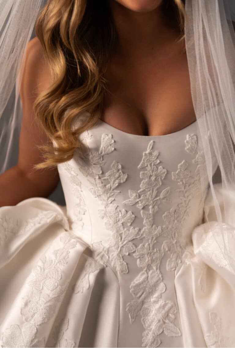 Essense of Australia | Bijoux Bridal | Style D4265