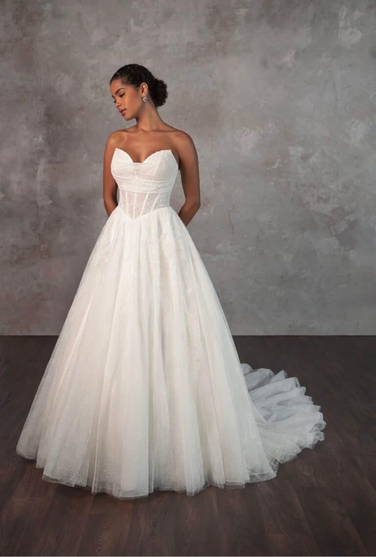 Essense of Australia style D4270 available at Bijoux Bridal