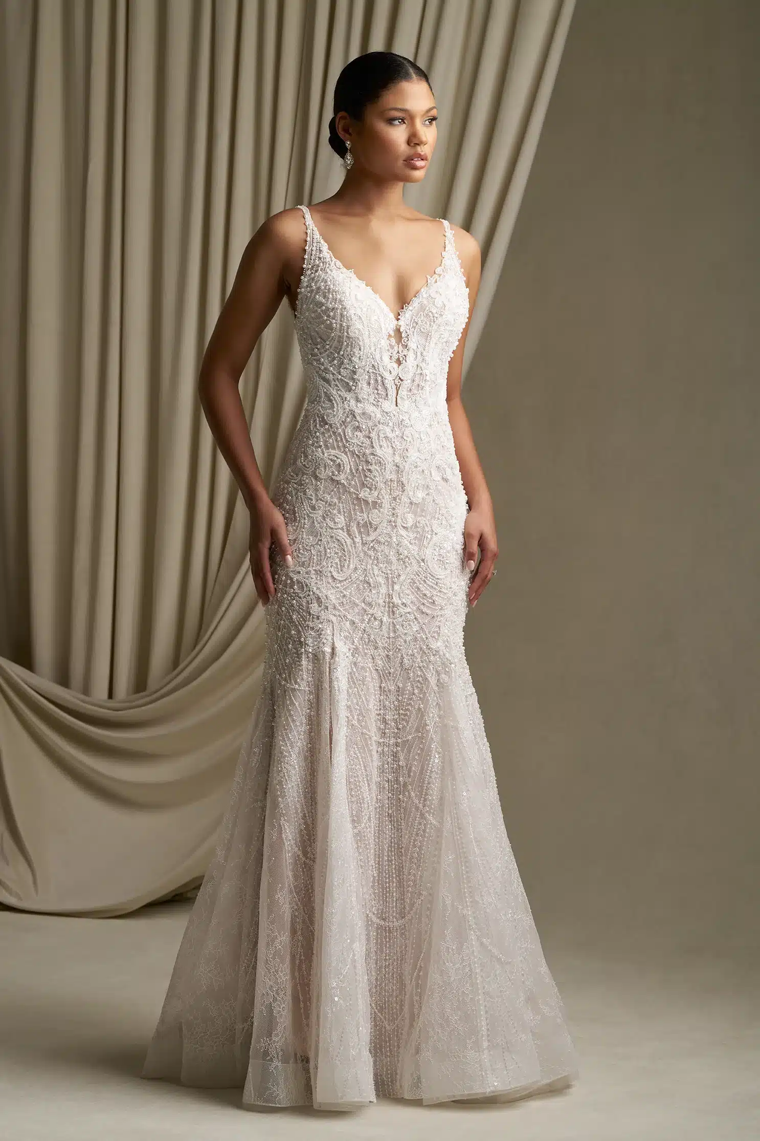 allure-couture-C805-bijoux-bridal