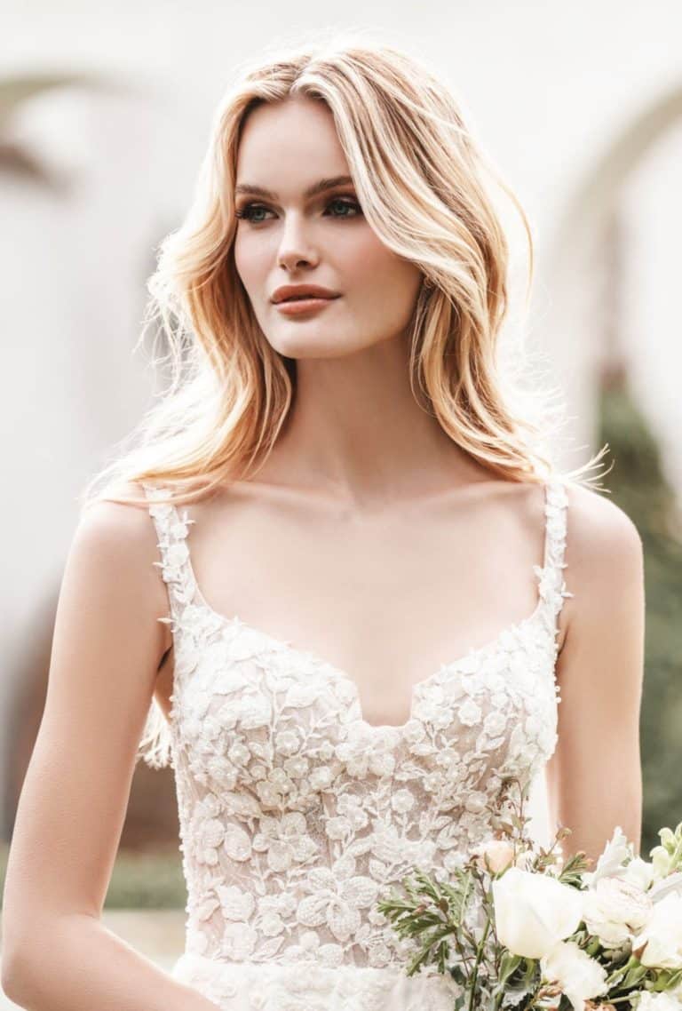 Allure Romance | Style R3759 | Close Up