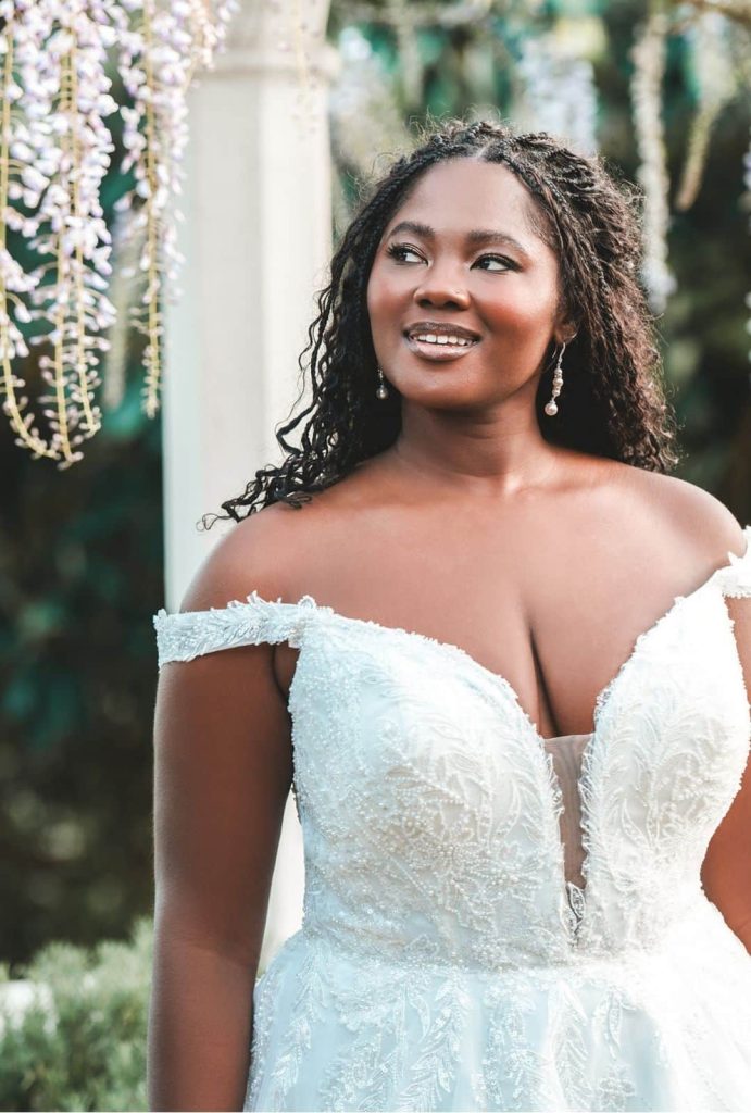 allure-romance-wedding-dress-r3751l-3