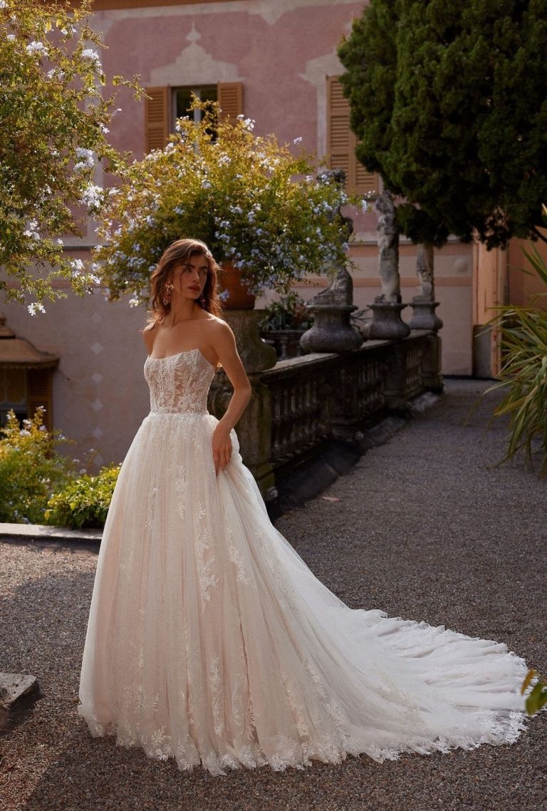 Justin Alexander Wedding Dress Style 88398 - Iverson