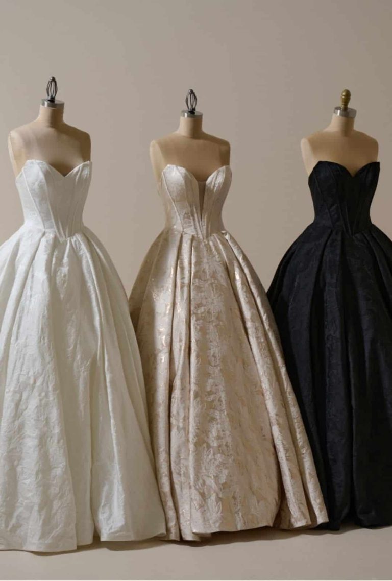 Derrick Royale neckline and colour options