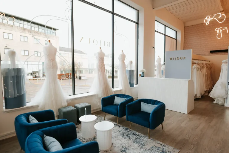 How To Plan Your Wedding Dress Shopping Experience