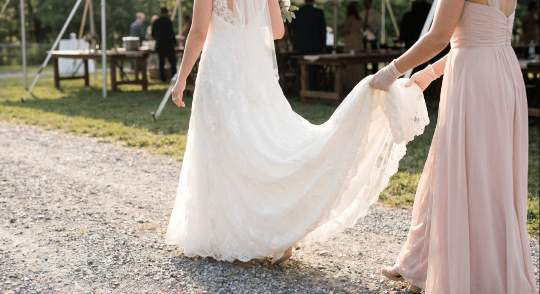 how to protect your wedding train outdoors